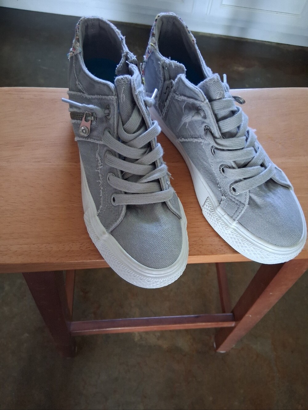 Blowfish Womens Gray Canvas High-Top Sneakers with Side Zipper - Picture 2 of 6